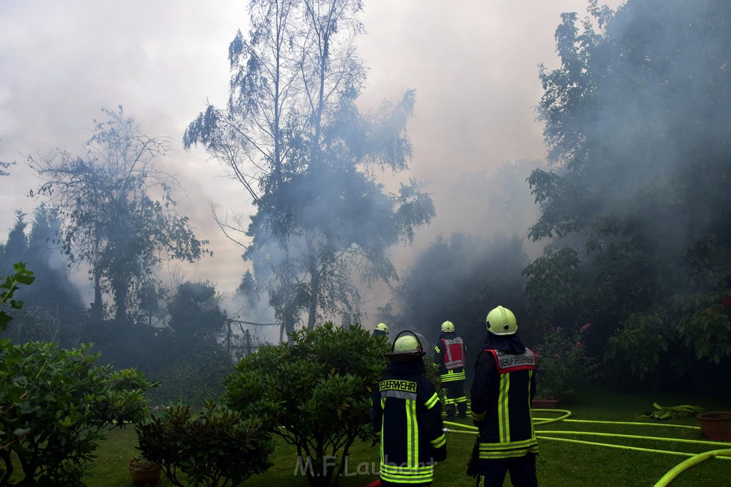 Laubenbrand Koeln Holweide Kochwiesenstr P009.JPG - Miklos Laubert